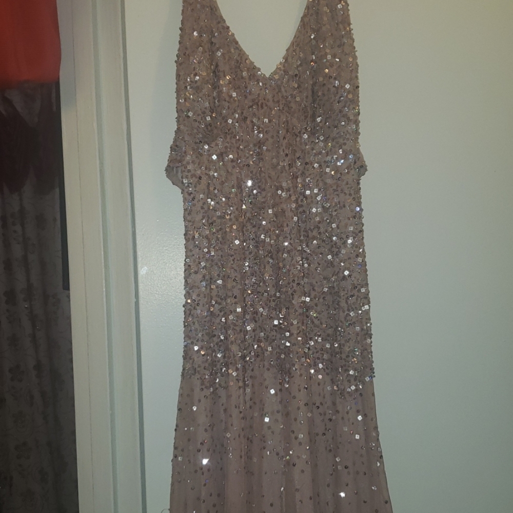 A beautiful 👗